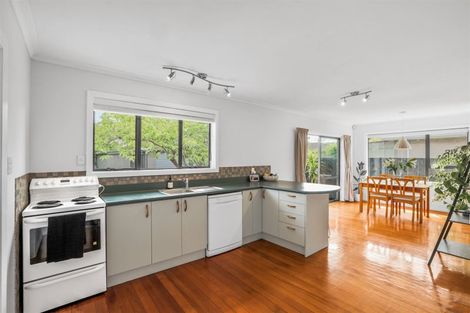 Photo of property in 296 Opawa Road, Hillsborough, Christchurch, 8022