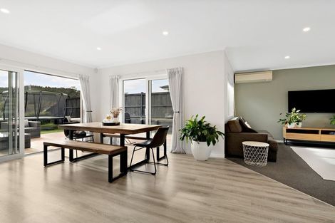 Photo of property in 47 Jeroboam Loop, Kumeu, 0810