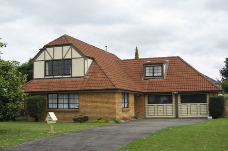 Photo of property in 12 Cumbrian Place, Conifer Grove, Takanini, 2112