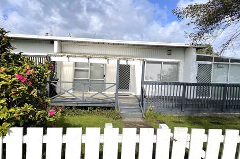 Photo of property in 3/122 Archers Road, Glenfield, Auckland, 0629