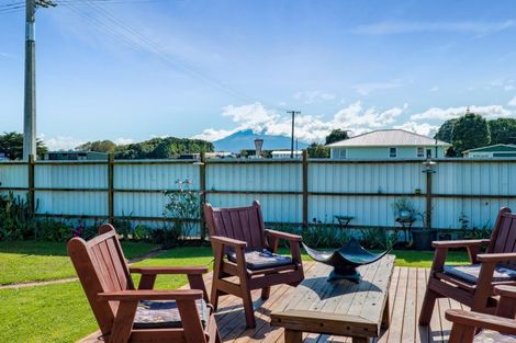 Photo of property in 10 Tauranga-a-ika Street, Manaia, 4612