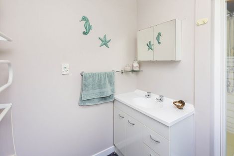 Photo of property in 39b Gemstone Drive, Birchville, Upper Hutt, 5018