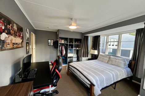 Photo of property in 14 Cecil Road, Tawa, Wellington, 5028