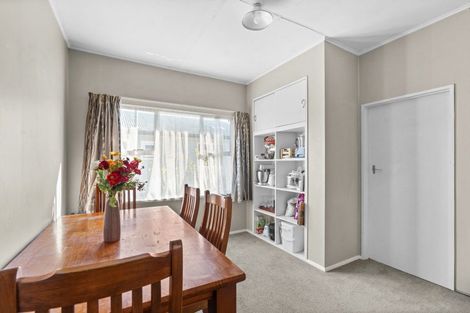 Photo of property in 72 Kent Street, Carterton, 5713