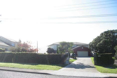 Photo of property in 231 Bleakhouse Road, Mellons Bay, Auckland, 2014