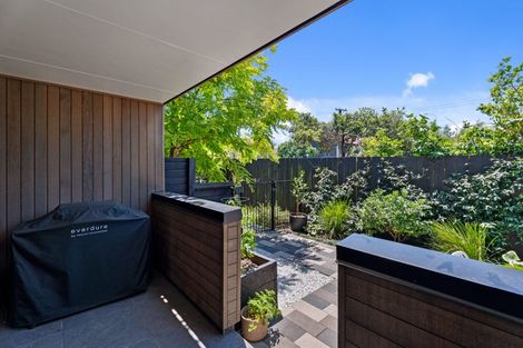 Photo of property in 2/93 Gribblehirst Road, Sandringham, Auckland, 1025