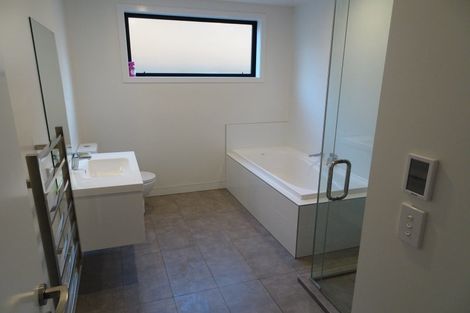 Photo of property in 5 Clover Lane, Lake Hayes, Queenstown, 9304