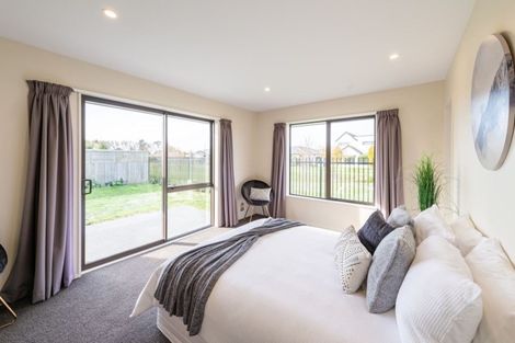 Photo of property in 8 Derek Anderson Place, Halswell, Christchurch, 8025