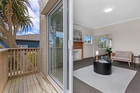 Photo of property in 181 Tukapa Street, Westown, New Plymouth, 4310