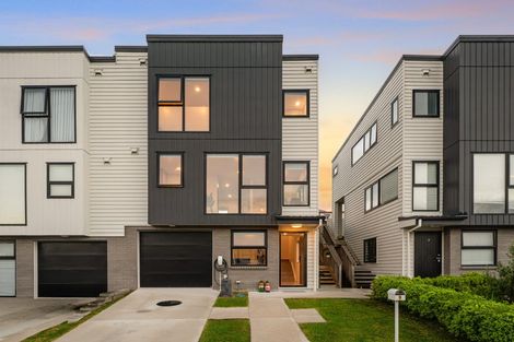 Photo of property in 9 Paina Crescent, Massey, Auckland, 0614