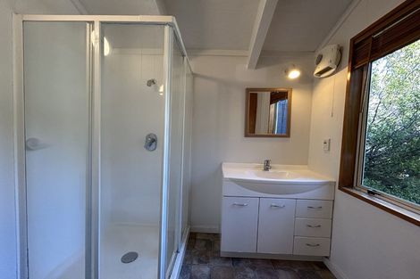 Photo of property in 30a Mackinnon Terrace, Sunshine Bay, Queenstown, 9300