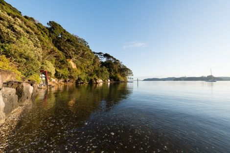 Photo of property in 14a Kaha Place, Russell, 0272