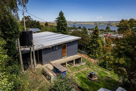 Photo of property in 27 Nore Street, Waihola, Milton, 9073