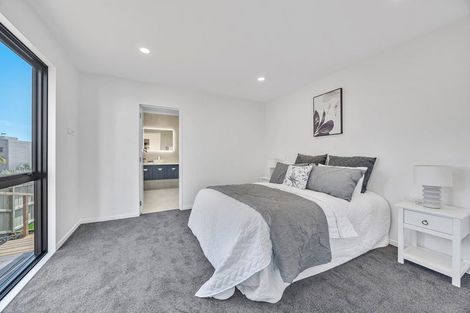 Photo of property in 9 Michael Richard Place, East Tamaki Heights, Auckland, 2016
