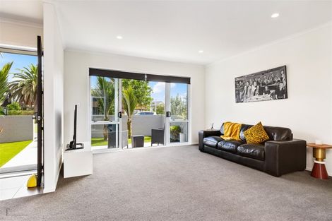 Photo of property in 67 Buckley Avenue, Hobsonville, Auckland, 0616