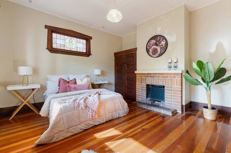 Photo of property in 8 Pembroke Lane, Hamilton Lake, Hamilton, 3204