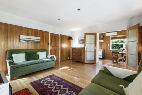 Photo of property in 64 County Road, Torbay, Auckland, 0630