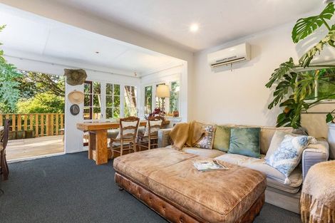 Photo of property in 44 Gordon Road, Plimmerton, Porirua, 5026