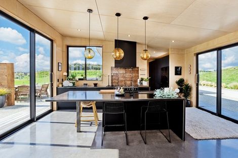 Photo of property in 68 Sunrise Drive, Seaward Bush, Invercargill, 9812