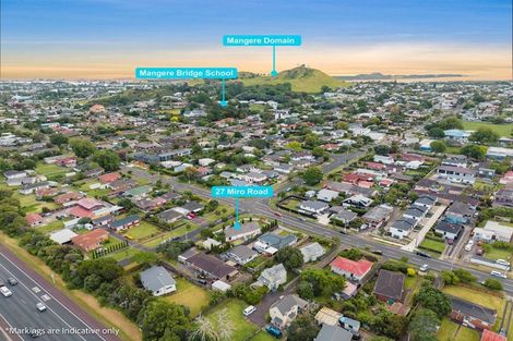 Photo of property in 27 Miro Road, Mangere Bridge, Auckland, 2022