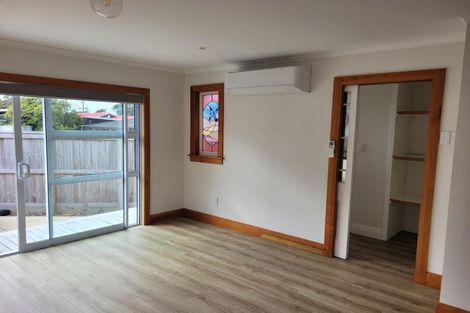 Photo of property in 15 Sackville Street, Fitzroy, New Plymouth, 4312