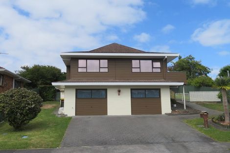 Photo of property in 10 Lexington Drive, Botany Downs, Auckland, 2010