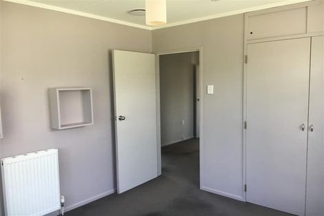 Photo of property in 13 Clapham Grove, Stokes Valley, Lower Hutt, 5019