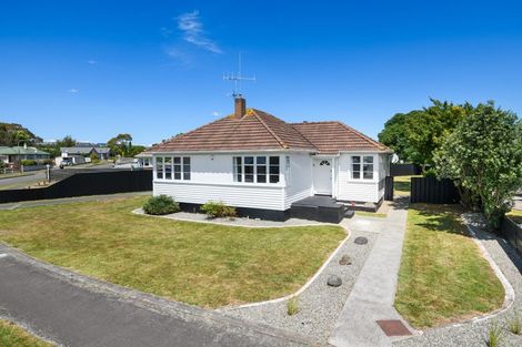 Photo of property in 34 Clyde Crescent, Roslyn, Palmerston North, 4414