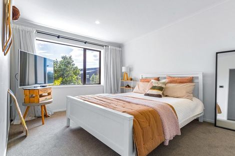 Photo of property in 37 Wallace Road, Hobsonville, Auckland, 0616