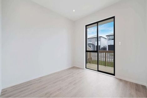 Photo of property in 27 Woven Place, Karaka, Papakura, 2113