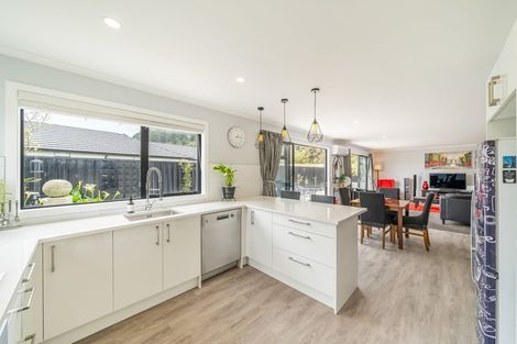 Photo of property in 12 Fenwick Crescent, Wallaceville, Upper Hutt, 5018