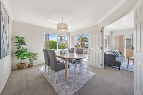 Photo of property in 16 Tornado Place, West Harbour, Auckland, 0618