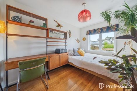 Photo of property in 7 Titiro Moana Road, Korokoro, Lower Hutt, 5012