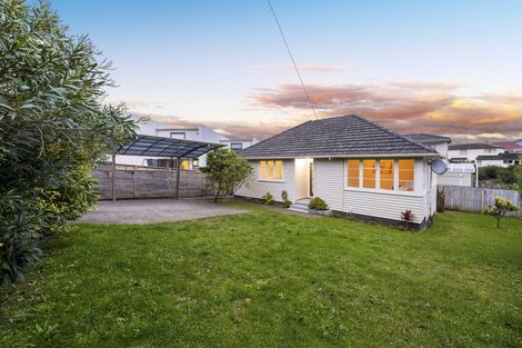 Photo of property in 12a Kallu Crescent, Mount Roskill, Auckland, 1041