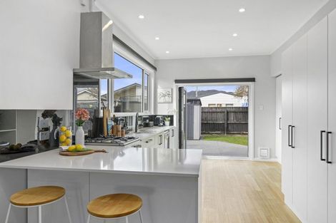 Photo of property in 10 Byron Street, Petone, Lower Hutt, 5012