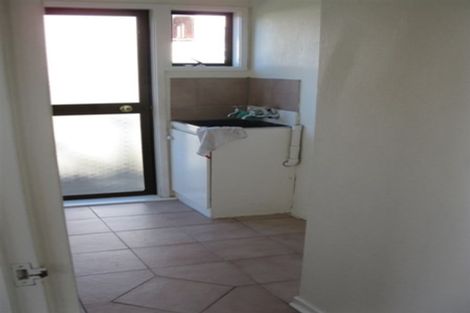 Photo of property in 1/51b Sunset Road, Totara Vale, Auckland, 0632