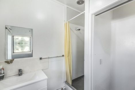 Photo of property in 8/10a Arabi Street, Sandringham, Auckland, 1041