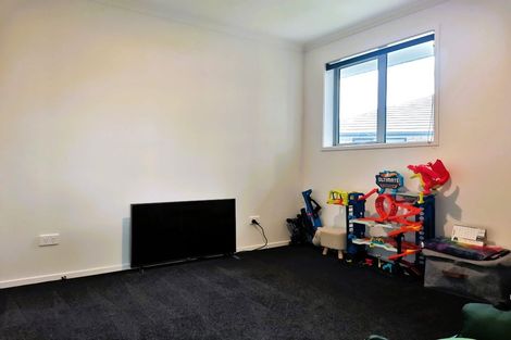 Photo of property in 12 Saint Michael Crescent, One Tree Point, 0118