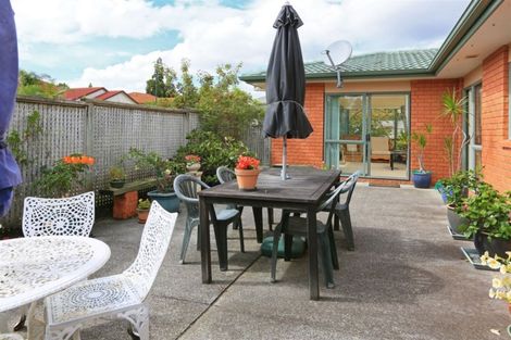 Photo of property in 18 Chelmsley Avenue, Henderson, Auckland, 0612
