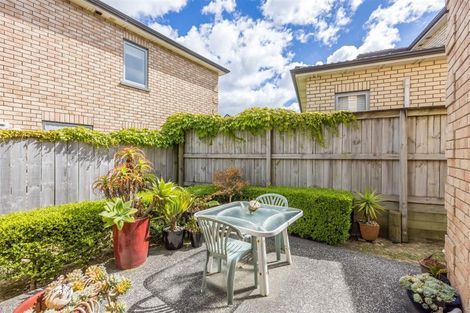 Photo of property in 83 Fields Parade, Oteha, Auckland, 0632