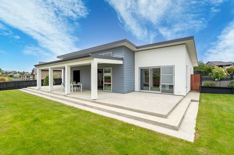 Photo of property in 15 Reeves Street, Green Island, Dunedin, 9018