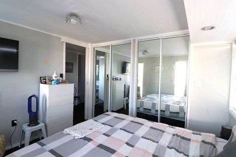 Photo of property in 1343a Dominion Extension, Mount Roskill, Auckland, 1041