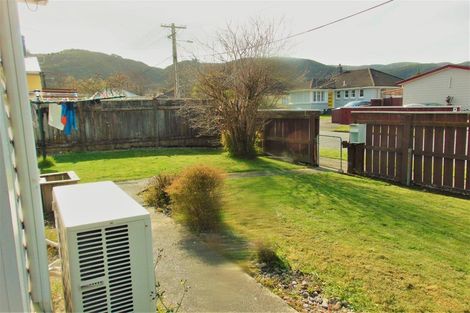 Photo of property in 30 Peck Street, Taita, Lower Hutt, 5011