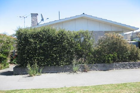Photo of property in 2/30 Wharenui Road, Upper Riccarton, Christchurch, 8041