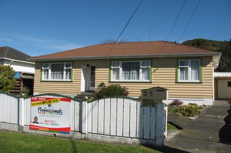 Photo of property in 25 Westminster Road, Wainuiomata, Lower Hutt, 5014