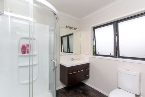 Photo of property in 10b Anderson Way, Highlands Park, New Plymouth, 4312