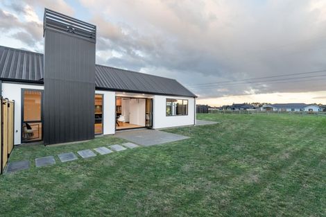 Photo of property in 145 Silver Peaks Drive, West Melton, 7618