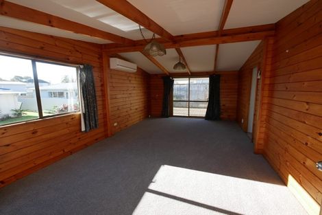 Photo of property in 1/82 Opaheke Road, Opaheke, Papakura, 2113