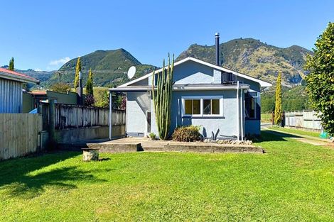 Photo of property in 445 Abel Tasman Drive, Motupipi, Takaka, 7183