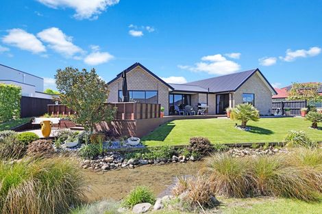 Photo of property in 15 Orchard Grove, Netherby, Ashburton, 7700